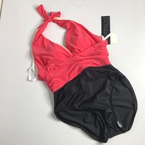 Vanishing Act 🩱 slimming swimsuit